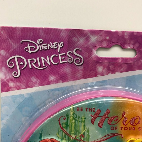 Townley Disney Princess Lip Gloss Swivel Compact - Picture 4 of 8